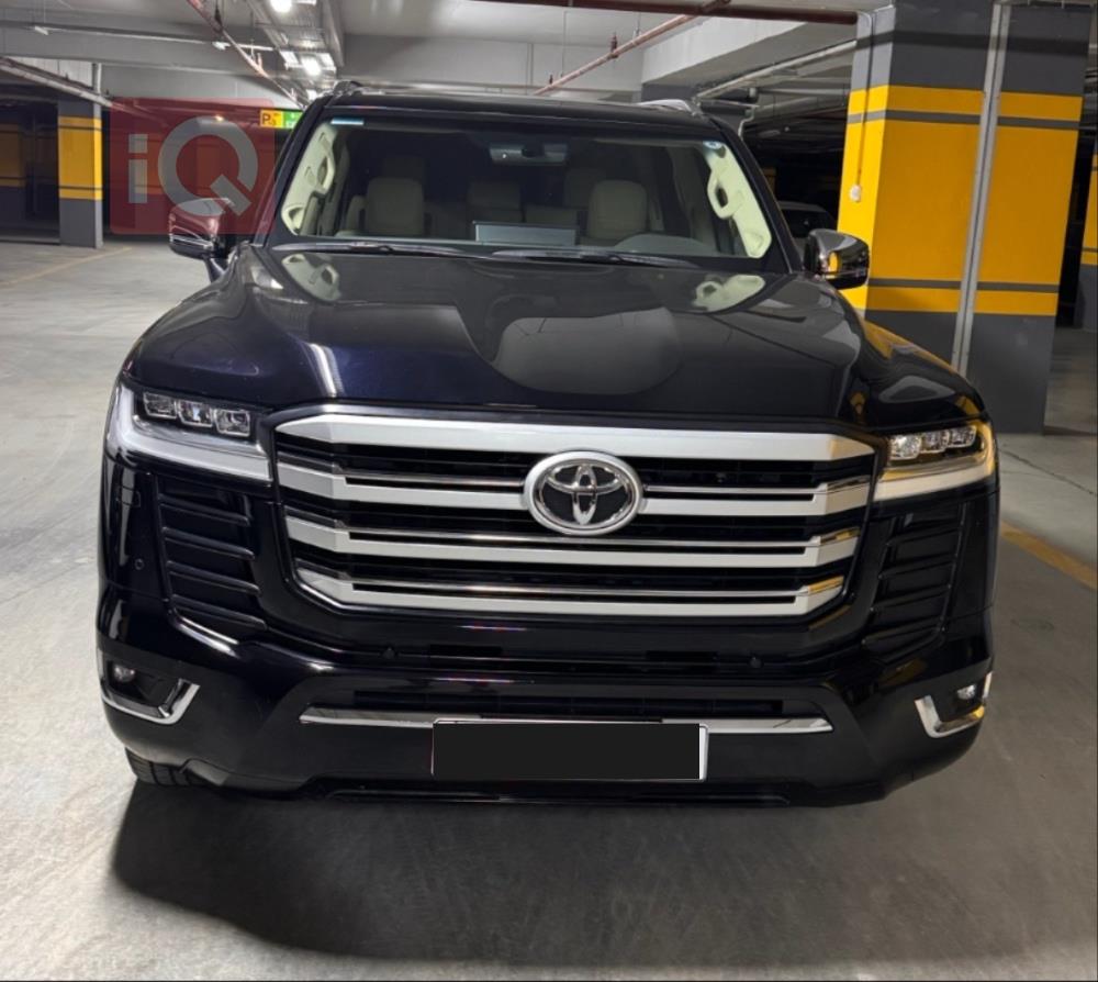 تۆیۆتا لاند کروزەر